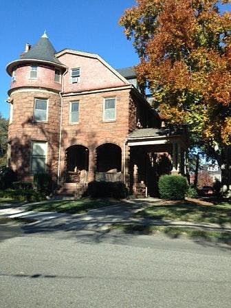 1st image of 434 Pembroke Ave APT 6