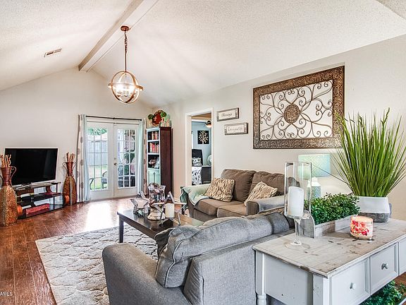 4th image of 112 Briar Green Dr