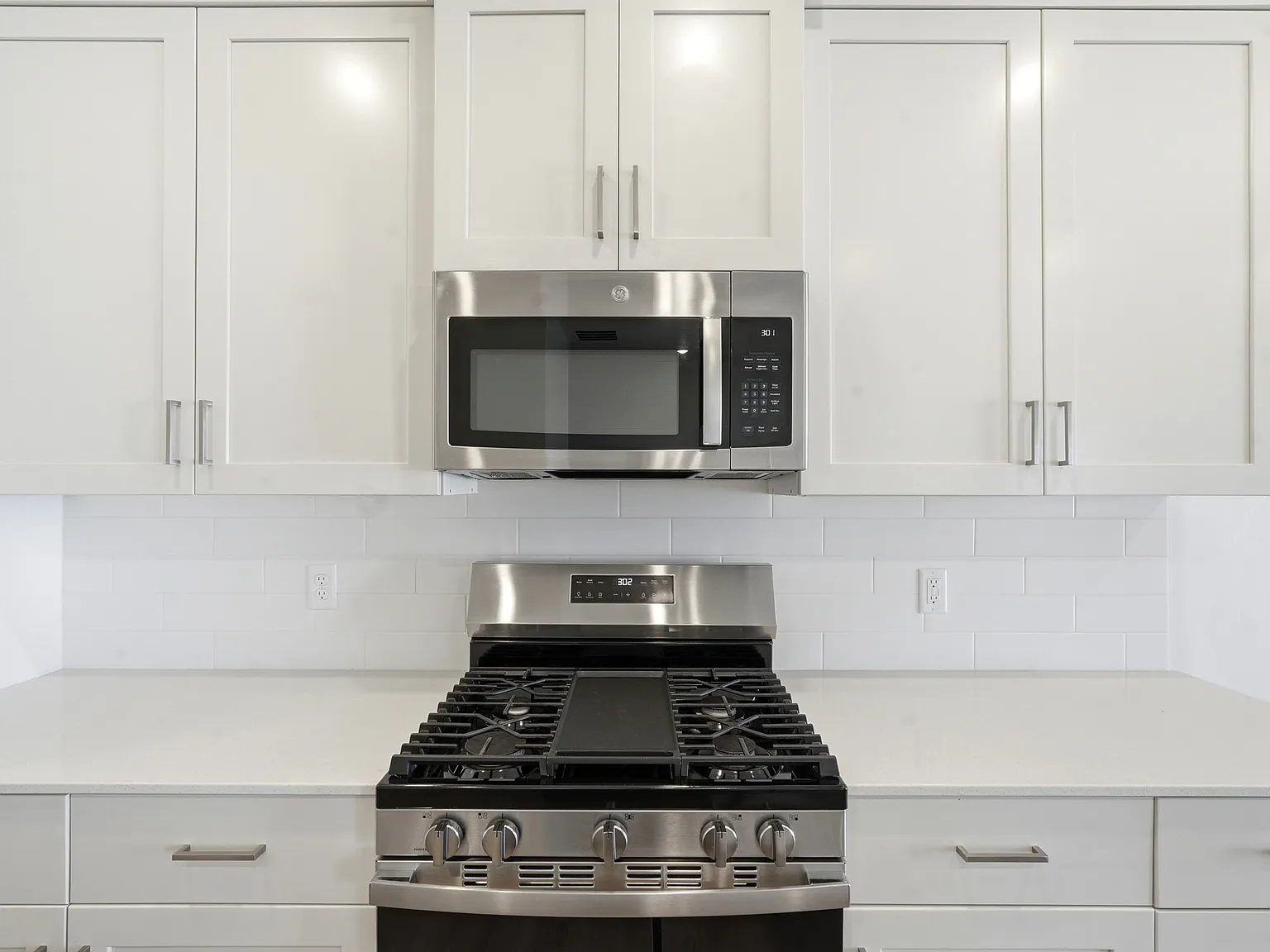 3 bed, 2.5 bath, 1778 sqft, $1,850 — Photo 3
