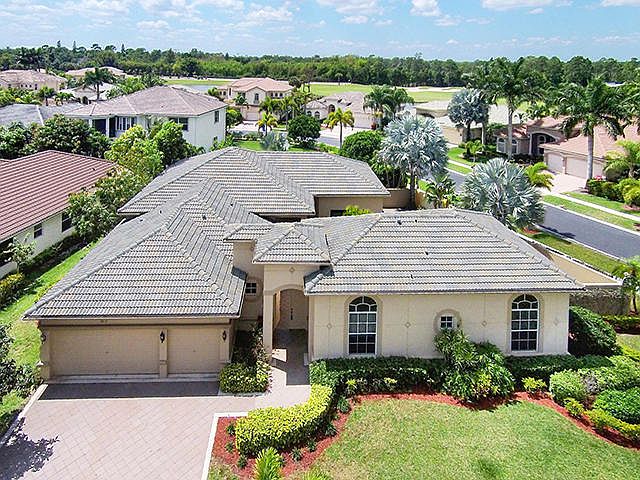 01_aerial_2613 Arbor Lane.jpg