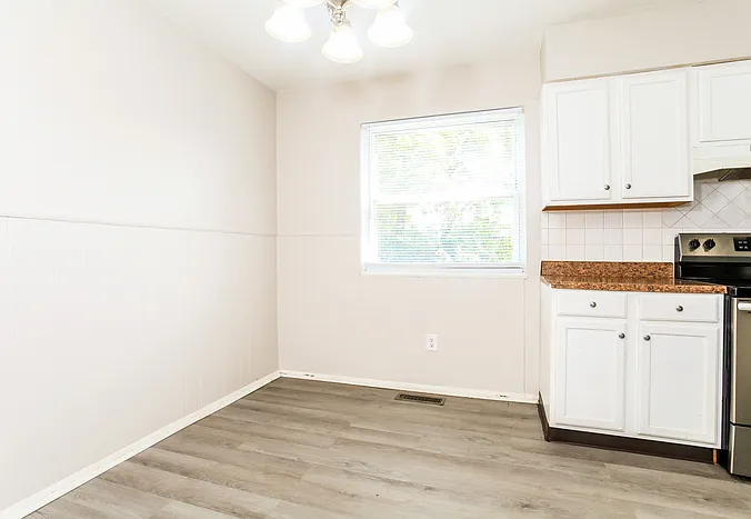11952 Wincanton Dr — Photo 5