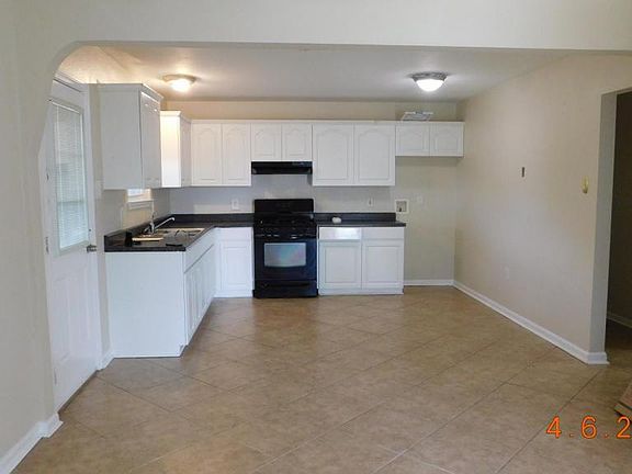 2nd image of 3109 Tournefort St