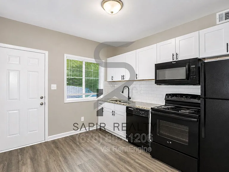 359 Lanier St NW #1 — Photo 8