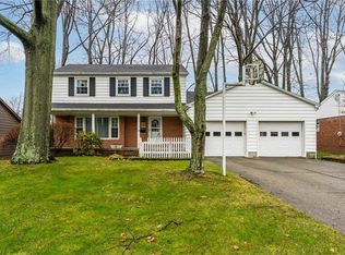 756 Forestridge Dr, Youngstown, OH