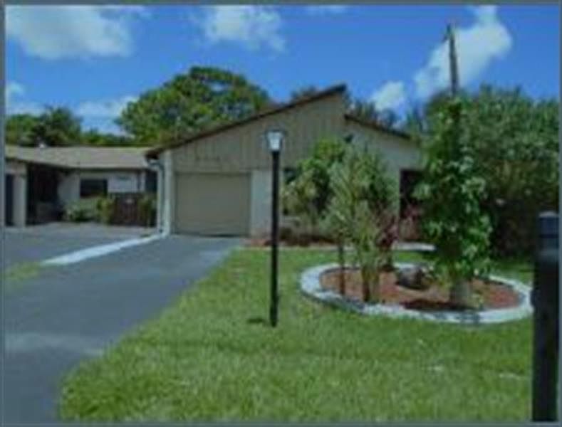 1st image of 5063 Mirror Lakes Blvd