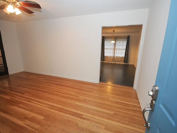 Living Room / Entrance Room