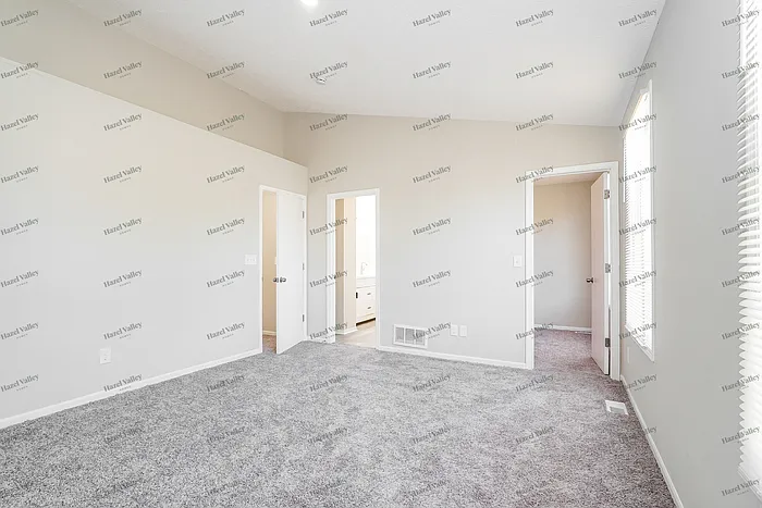 5224 Victoria St — Photo 10