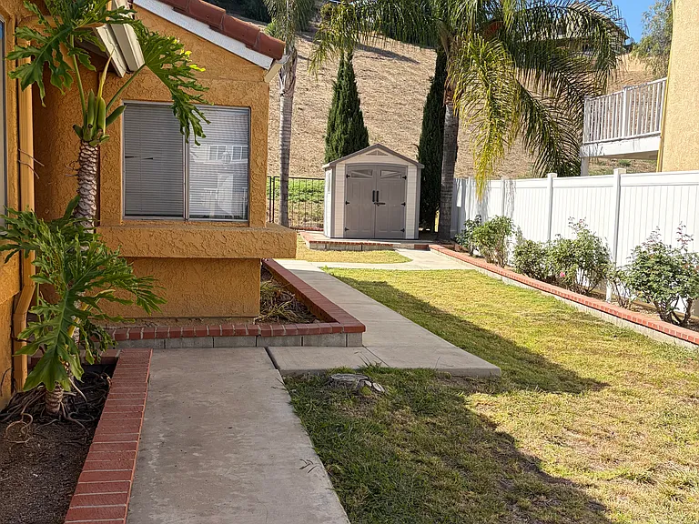 2552 Cottonwood Trl — Photo 1