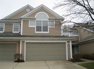 273 Woodstone Cir, Buffalo Grove, IL 60089