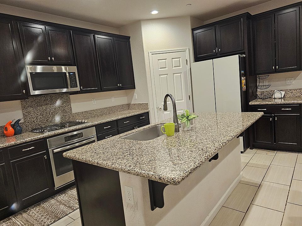 1st image of 246 E Bella Serata Ave
