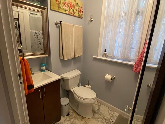 5th image of 1008 W Armitage Ave #3