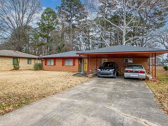 4th image of 7215 Cloverdale Dr