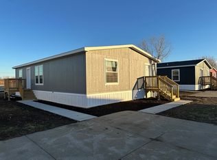 3549 Warren Pl, Bellevue, NE 68005