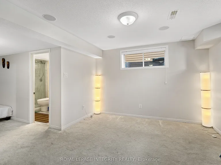 407 Celtic Ridge Cres — Photo 23