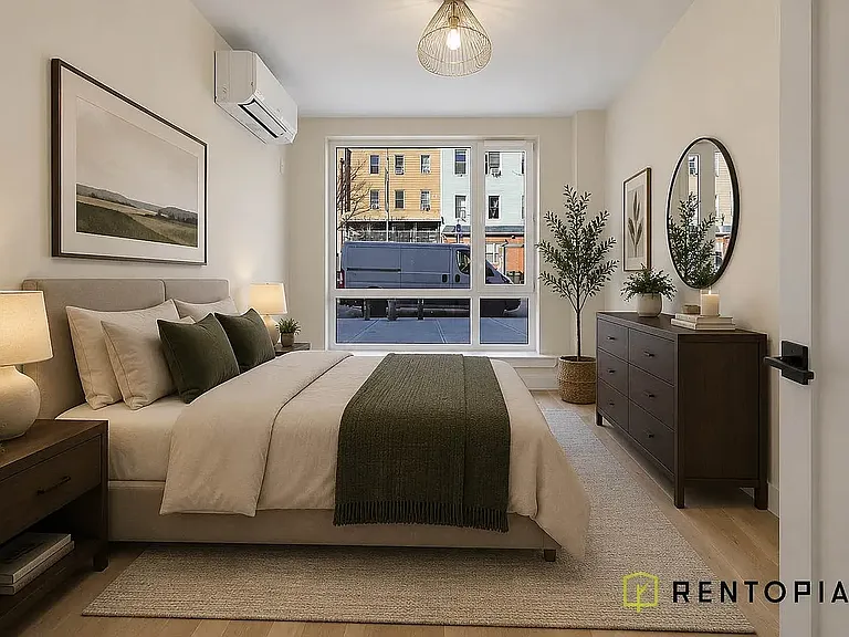 302 Graham Ave #1B — Photo 2