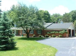 19559 Meadowbrook Rd, Northville, MI 48167