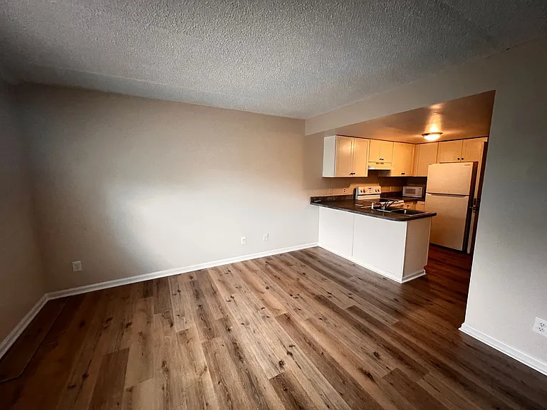 6850 Blue Heron Blvd #410 — Photo 7