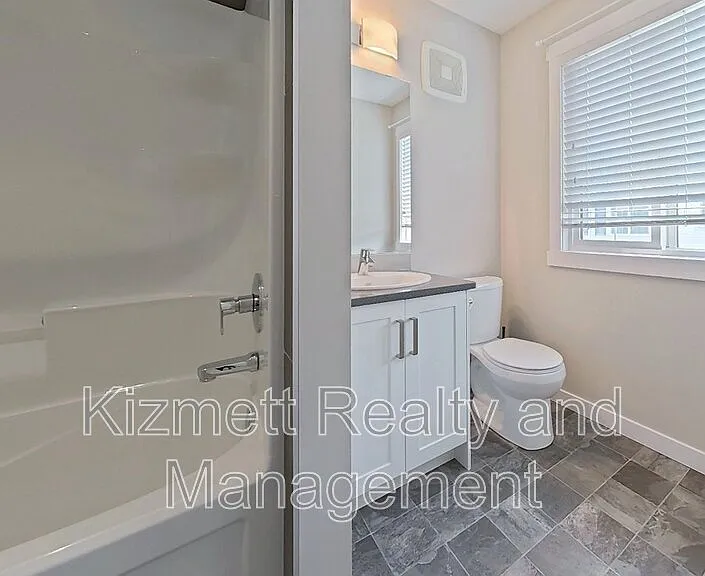 735 Allard Blvd SW #22 — Photo 26