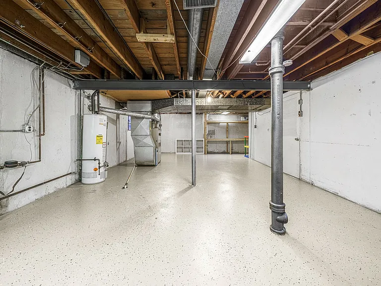 283 S Fair Ave — Photo 32