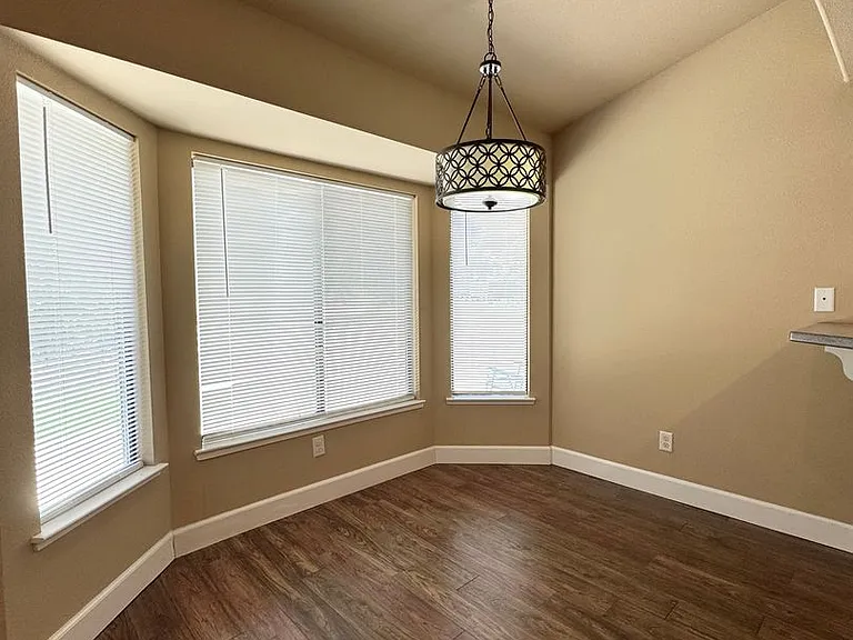 5536 Jan Ct — Photo 8