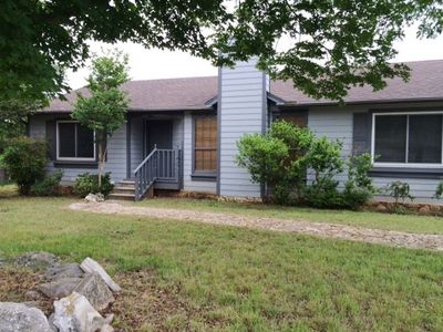 126 Riojas Dr, Kerrville, TX, 78028