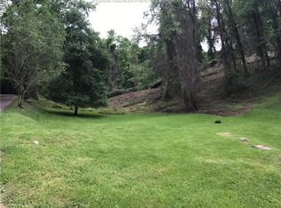 1230 Oakhurst Dr, Charleston, WV 25314