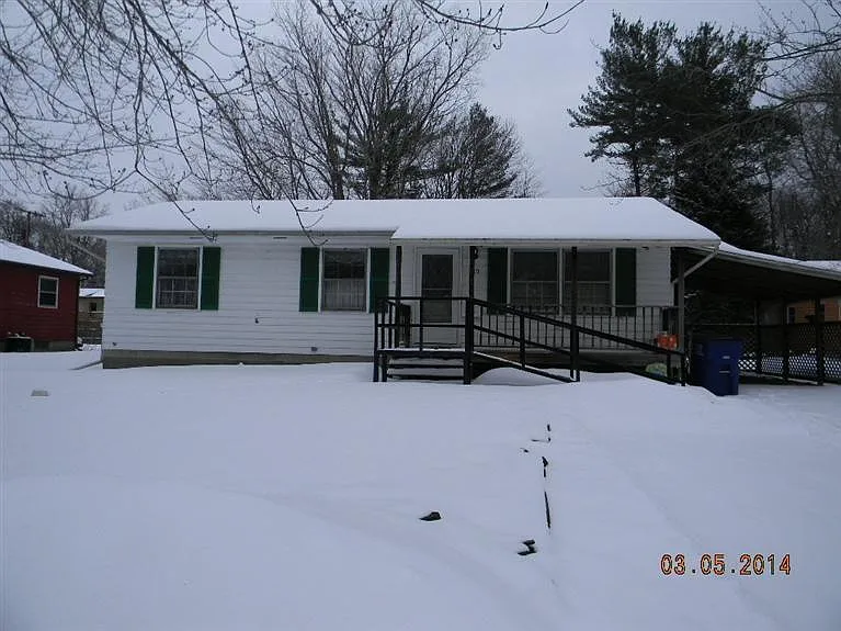 610 Longwood Dr photo 1