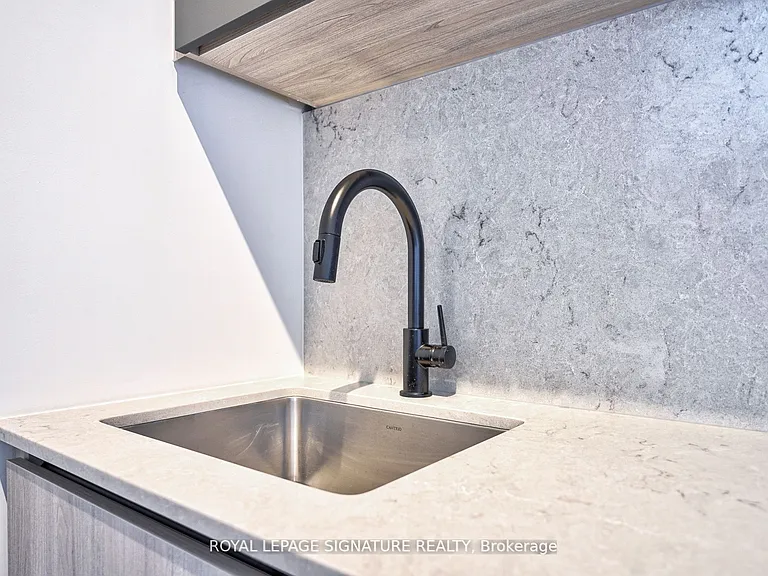 108 Peter St #1622 — Photo 19