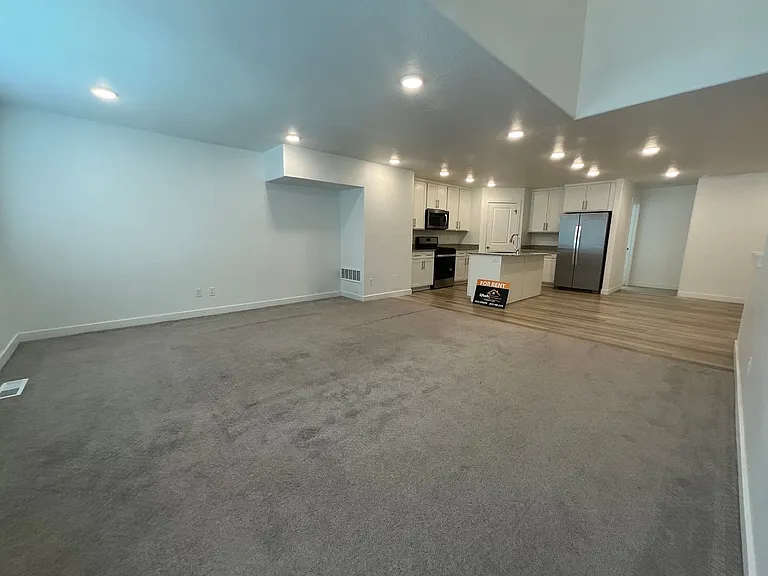 3104 N 1625 E — Photo 13