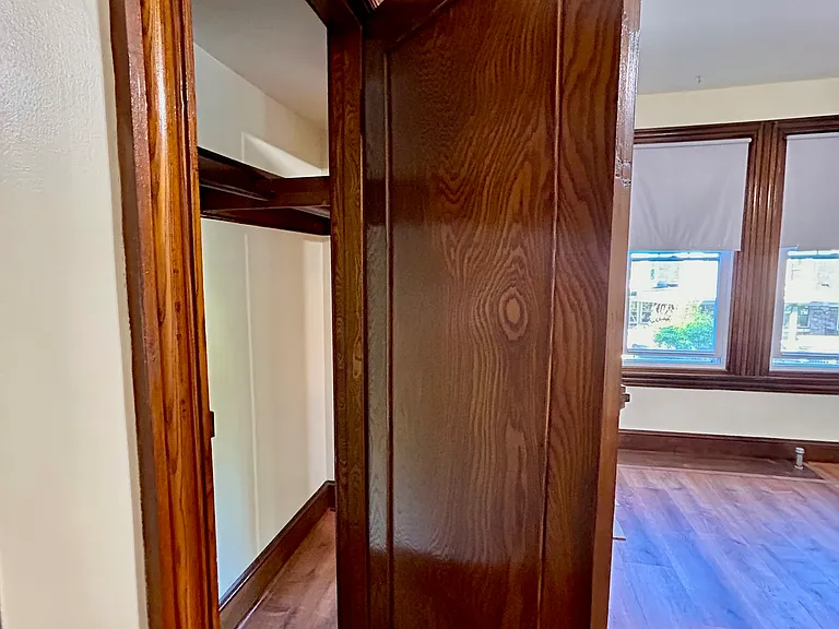 5010 Pulaski Ave — Photo 28