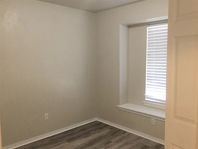 1521 W Kesler Dr — Photo 12