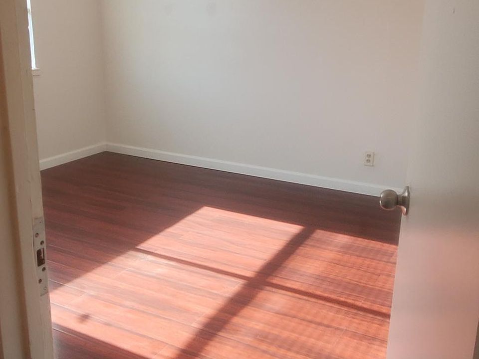 1st image of 2748 Kollmar Dr APT 10