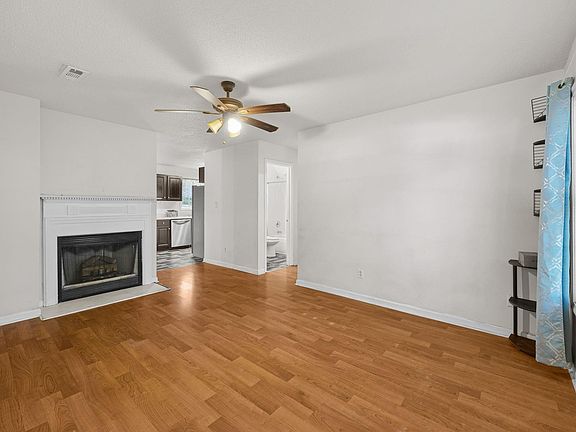 3rd image of 111 Madison Ave