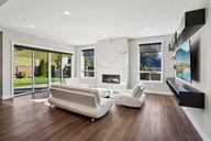 W Magnolia Loop-S2110-011.jpg
