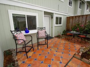 391 Cannon Green Dr APT G, Goleta, CA 93117