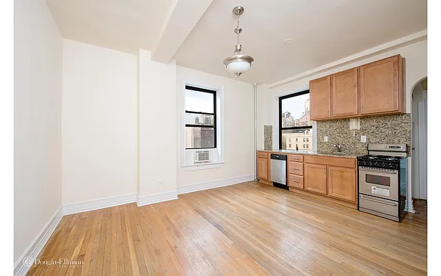 Rented by Douglas Elliman | media 26