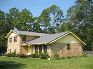 4201 Coventry Dr, Moss Point, MS 39562