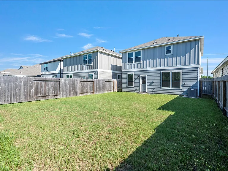 16314 Dutton Clover Dr — Photo 29