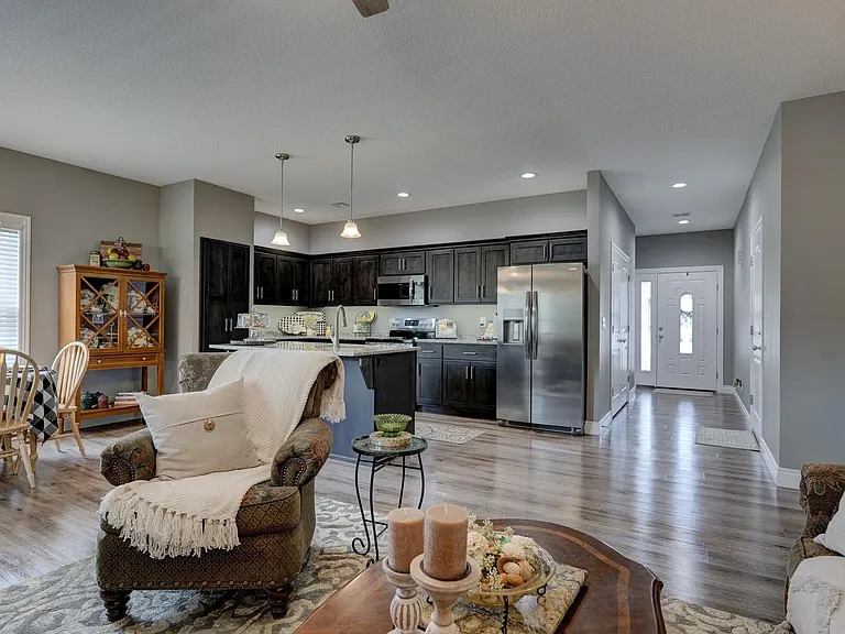 620 Applewood Ln — Photo 10