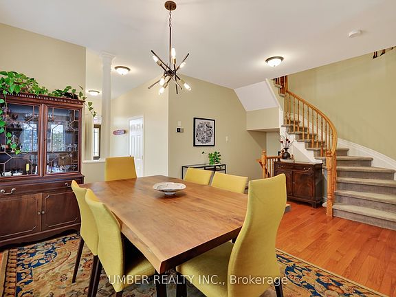 5th image of 136 Windance Cres