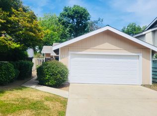 1816 E Babcock Ave, Visalia, CA 93292