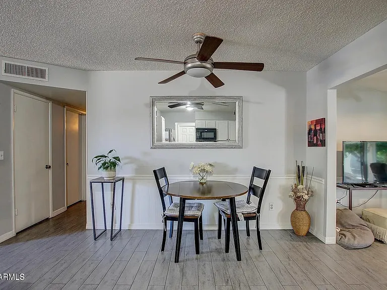 2755 E Michigan Ave — Photo 5