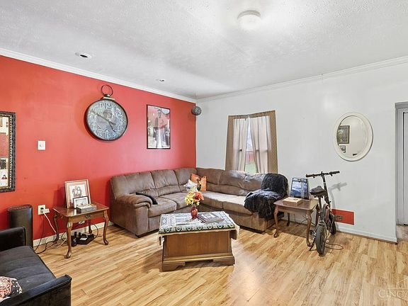 5th image of 309 Longworth St
