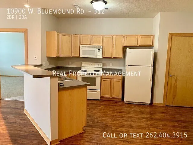 Building Photo - 10900 W Bluemound Rd #312