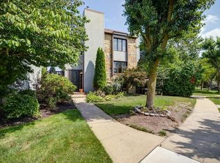 121 Diamond Ln, Old Bridge, NJ 08857