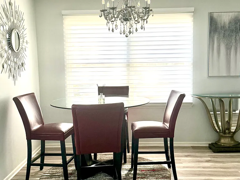 2301 N Poinsettia Ave — Photo 10