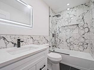 37 Lakeview Dr, Middle Island, NY 11953