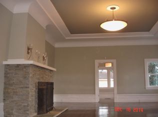 302 E Oak St, Lodi, CA 95240