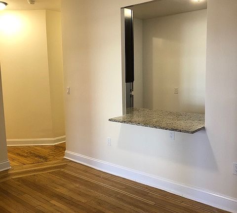 5th image of 600 W 187th St APT 22