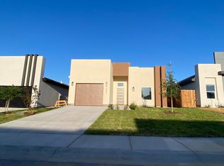 1427 Los Estribos Dr, Laredo, TX 78043